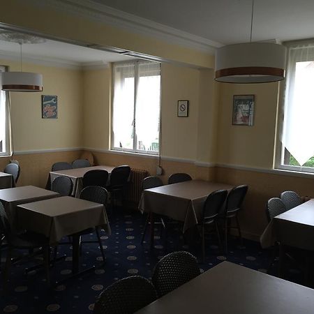 Arcantis Hotel La Residence Cergy Esterno foto