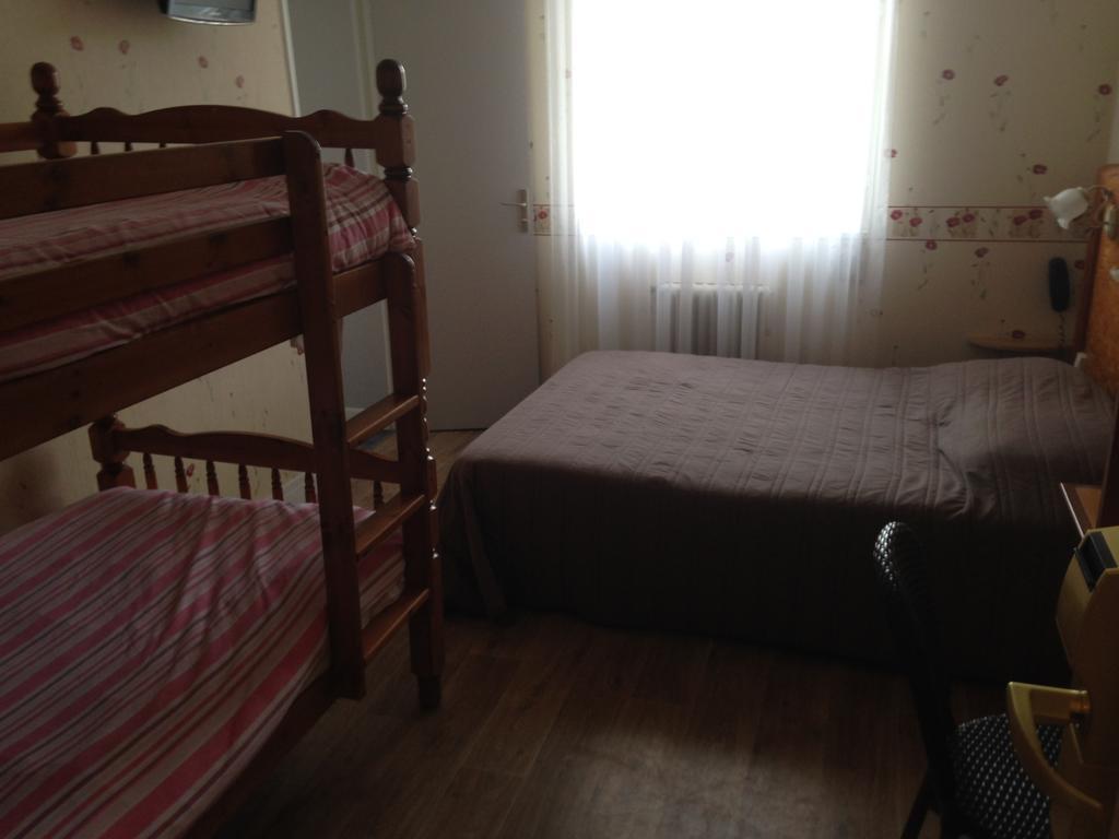 Arcantis Hotel La Residence Cergy Camera foto
